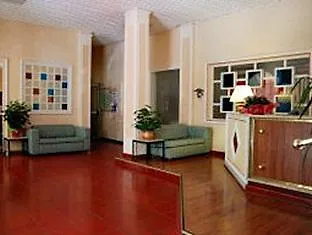 Iris Crillon Hotel