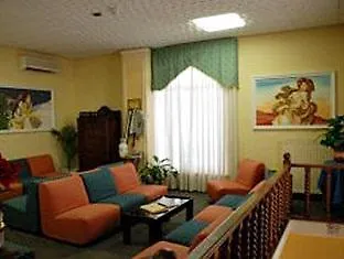 Iris Crillon Hotel 3*