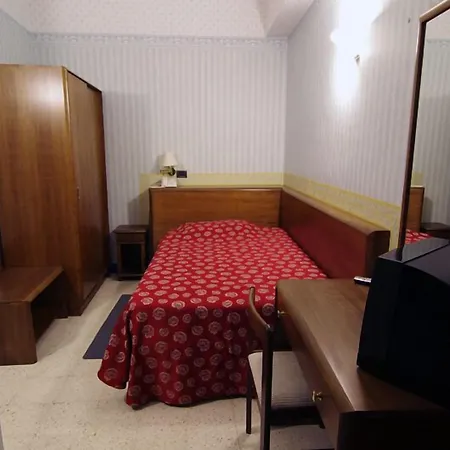 Iris Crillon 3* Fiuggi