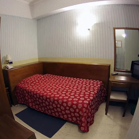 Iris Crillon 3* Fiuggi