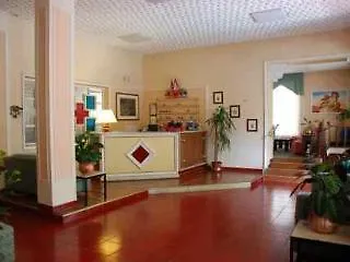 Hotell Iris Crillon 3*