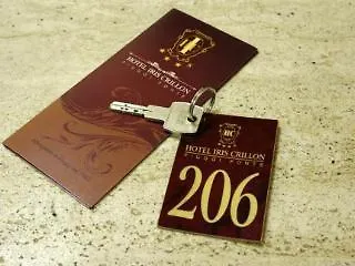Iris Crillon Hotell 3*