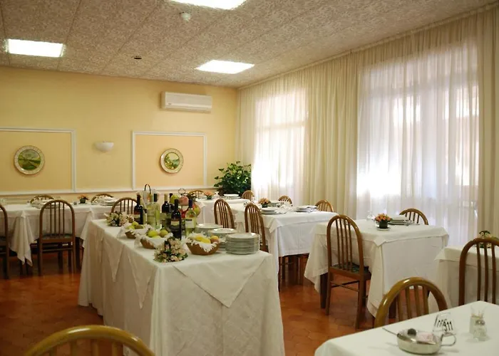 酒店 艾日斯克日林酒店 3*