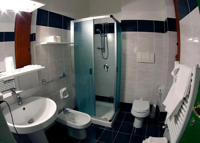 Iris Crillon Отель