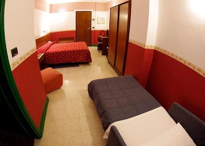 Отель Iris Crillon Фиджи