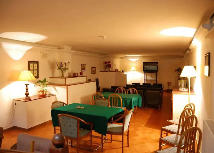 Iris Crillon Отель 3*