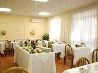 Отель Iris Crillon 3*